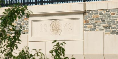 Formliner of Villanova Crest