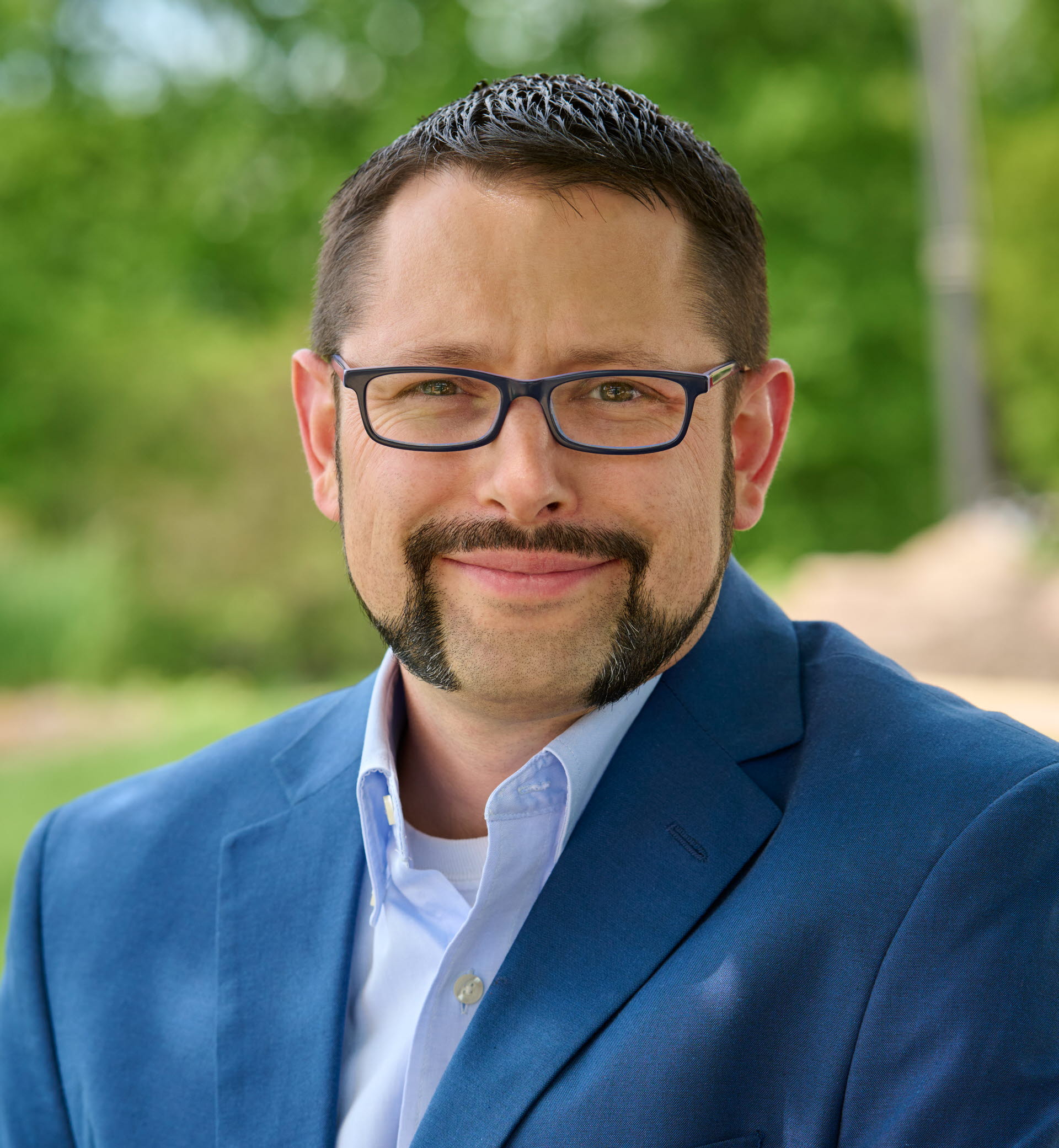 S Lichtenwalner Headshot
