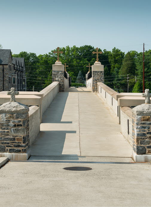 Villanova Pedestrian Bridge walkway